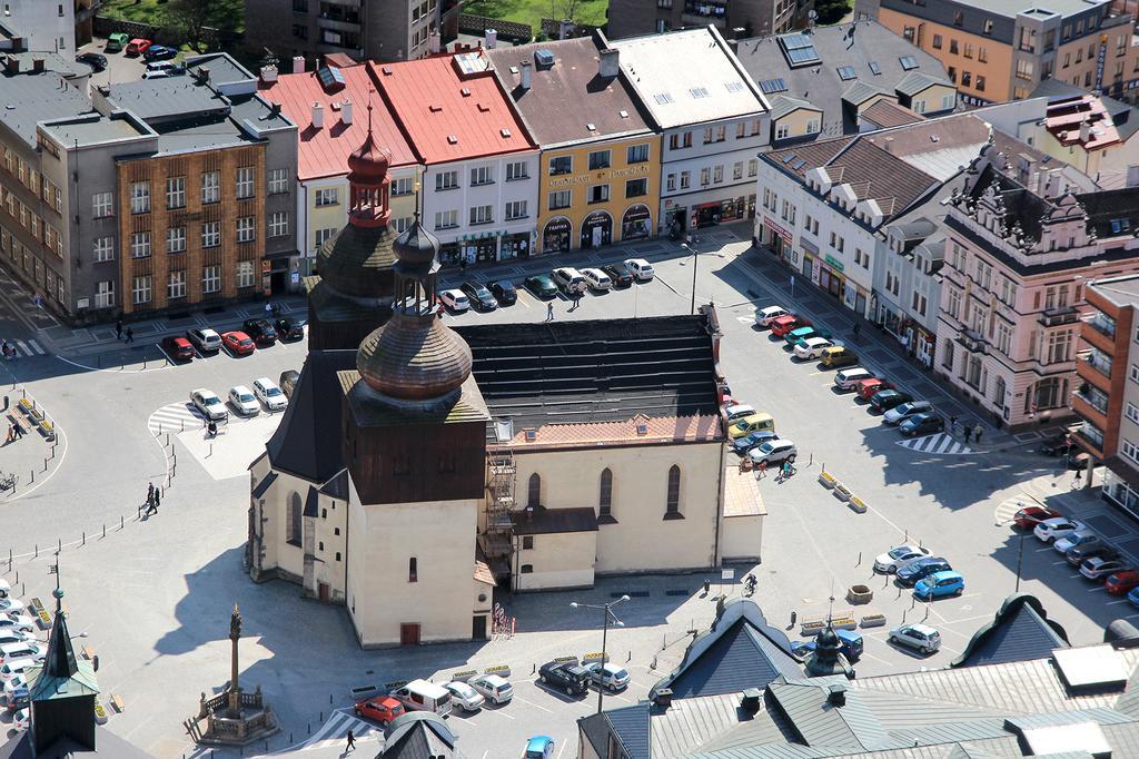 Hotel Zimni Stadion Наход Экстерьер фото